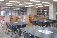 東公民館図書室の写真