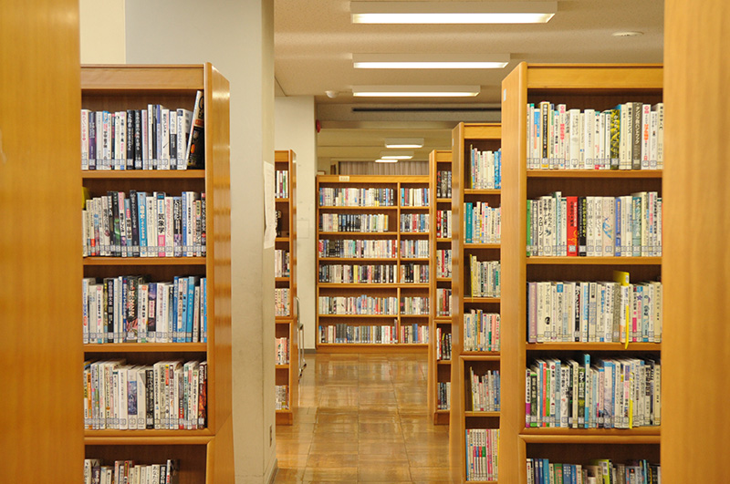 一般書コーナーの写真1